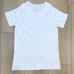 Athleta Women's M White Seamless Perforated Short Sleeve Athletic Top Stretched